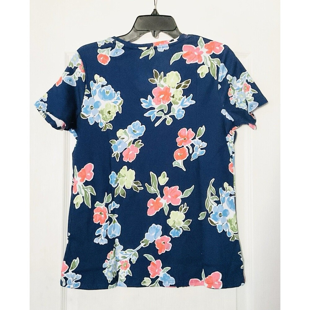 Croft & Barrow Women's Essential V-Neck Tee Size M, Navy Floral Wash  NWT - Picture 3 of 4